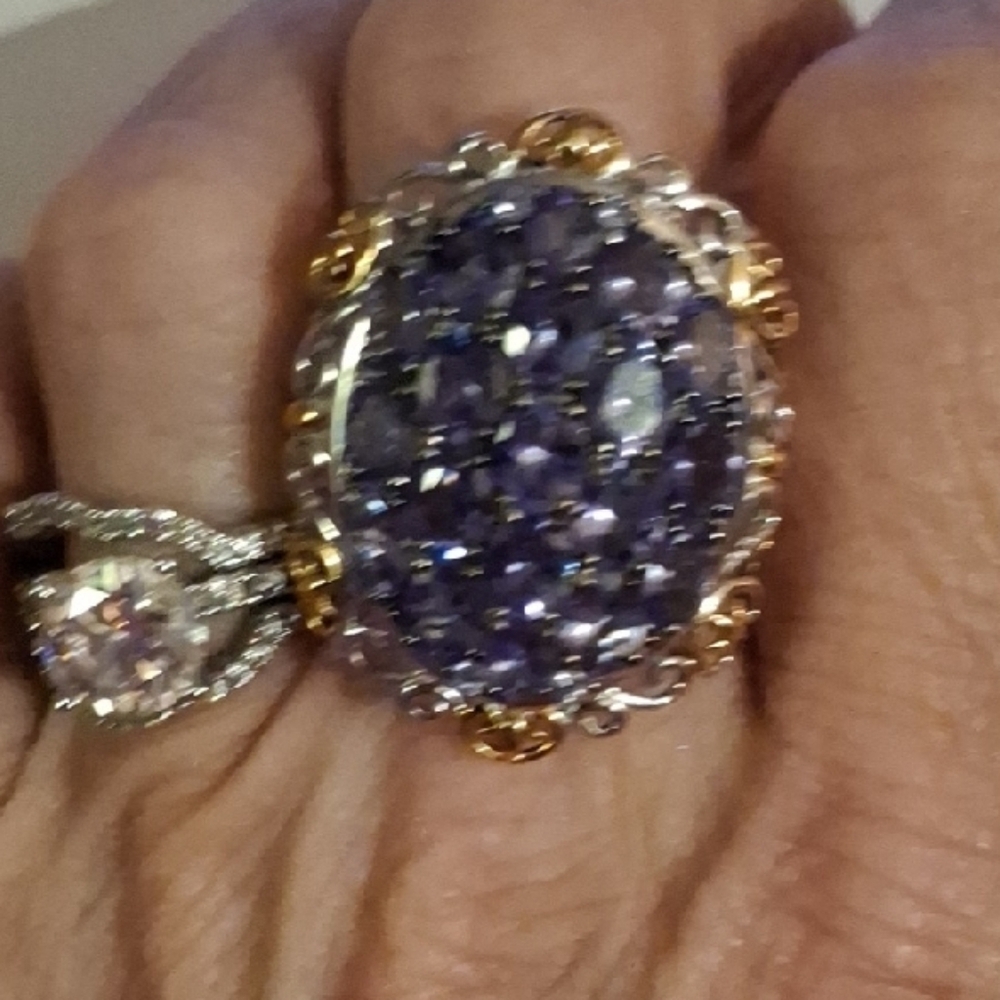 Elegant Purple and Gold Women's Ring